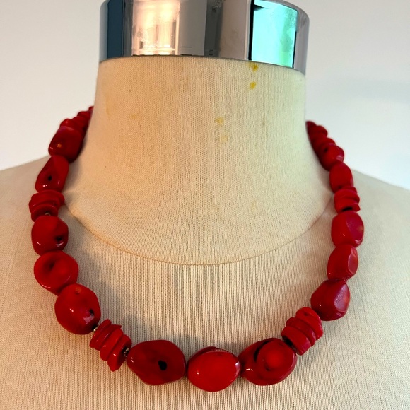 Barse Natural Corral Red Necklace - Picture 7 of 7